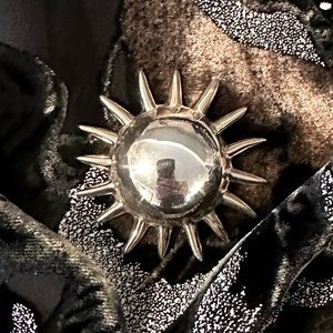 🌞STERLING SOL🌞PENDANT / BROOCH